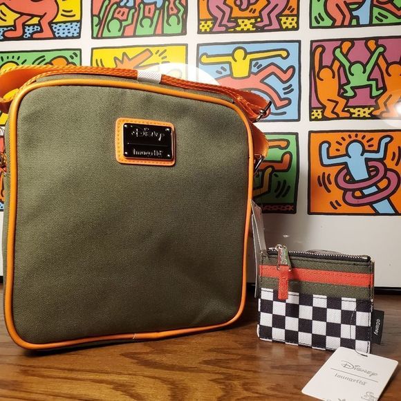 Loungefly Mickey crossbody set - Picture 3 of 3